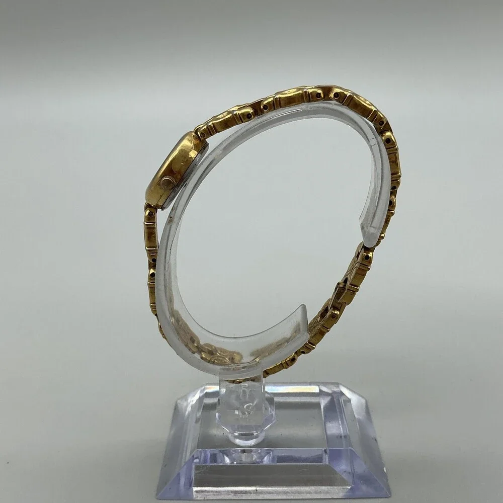 Vintage Oscar De La Renta Womens Watch 18mm Gold Tone Bracelet New Battery 7.75